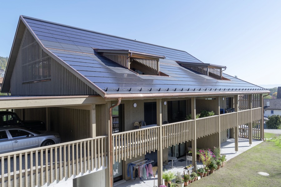 Mehrfamilienhaus in Hüttwilen mit Photovoltaik-Dach